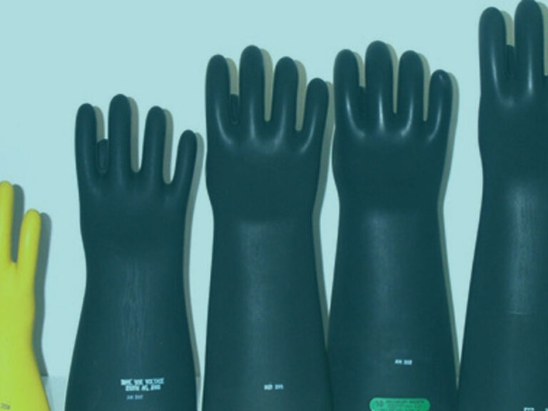 luva-isolante-de-borracha-ensaio-eletrico luva isolante de borracha - ensaios elétricos